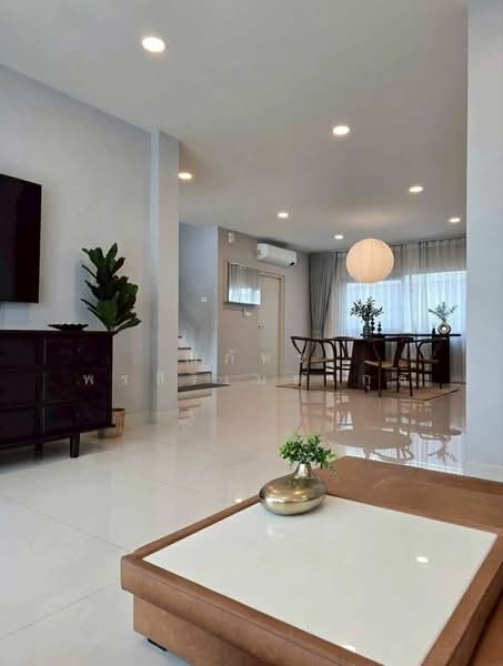 Centro Bangna-Srinakarin, Samut Prakan, Bang Kaeo, Bang Plee, Samut Prakan, 4 Bedrooms, 289 sqm, Single Detached House For Rent, by ณภัทร พรสิริเมธากุล, 500168378 - DDproperty.com