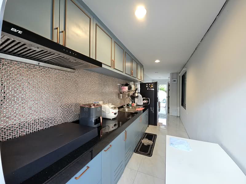 Burasiri Bangna, Samut Prakan, 88 Rattanarat Road, Bang Sao Thong, Bang Sao Thong, Samut Prakan, 4 Bedrooms, 127 sqm, Single Detached House For Sale, by ภัทรพล ศรีกัลยาณบุตร, 500168397 - DDproperty.com