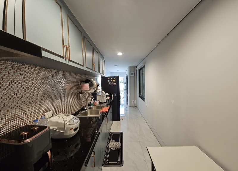 Burasiri Bangna : บุราสิริ บางนา, สมุทรปราการ, 88 ถนน รัตนราช, บางเสาธง, บางเสาธง, สมุทรปราการ, 127 ตร.ม., บ้านเดี่ยว ขาย, โดย ภัทรพล ศรีกัลยาณบุตร, 500168397 - DDproperty.com