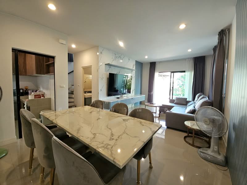 Burasiri Bangna : บุราสิริ บางนา, สมุทรปราการ, 88 ถนน รัตนราช, บางเสาธง, บางเสาธง, สมุทรปราการ, 127 ตร.ม., บ้านเดี่ยว ขาย, โดย ภัทรพล ศรีกัลยาณบุตร, 500168397 - DDproperty.com