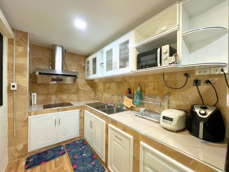 Pleno Ratchapruek-Chaengwattana, Pathum Thani, O Bo Cho Rim Khan Khlong Ko Kriang Road, Bang Khu Wat, Muang Pathum Thani, Pathum Thani, 3 Bedrooms, 80 sqm, Townhouse For Sale, by Punpapa Rassamee, 500168400 - DDproperty.com