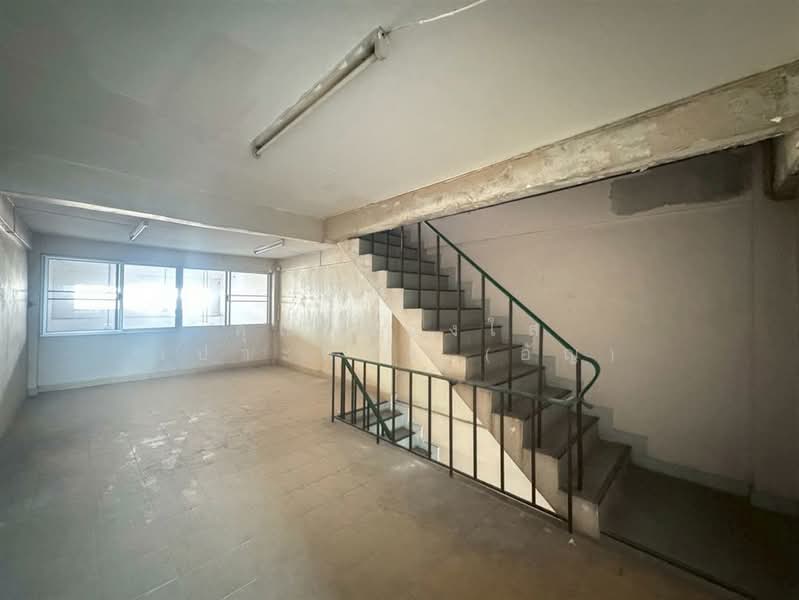 อาคารพาณิชย์ 3.5 ชั้น 16 ตร.ว. ซอยเพชรเกษม81 ถนนเพชรเกษม, กรุงเทพ, หนองค้างพลู, หนองแขม, กรุงเทพ, 100 ตร.ม., ตึกแถว-อาคารพาณิชย์ ขาย, โดย คุณ ผ่องใส เปาะทอง (อัญ), 500168404 - DDproperty.com