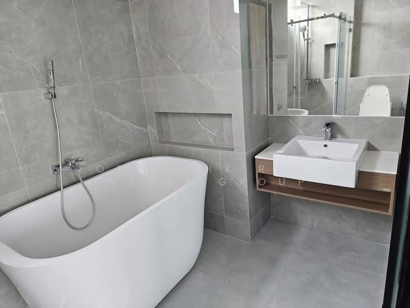 Nirvana DEFINE Krungthep Kreetha, Bangkok, Srinakarin-Romklao Road, Hua Mak, Bang Kapi, Bangkok, 3 Bedrooms, 203 sqm, Townhouse For Rent, by Forty-Six Real Estate Group, 500168408 - DDproperty.com