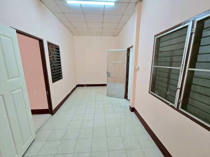 ทาวน์เฮ้าส์หนองดินแดง นครปฐม, Nakhon Pathom, Nong Din Daeng, Muang Nakhon Pathom, Nakhon Pathom, 2 Bedrooms, 100 sqm, Townhouse For Sale, by The Best Property เพ้นท์, 500168450 - DDproperty.com