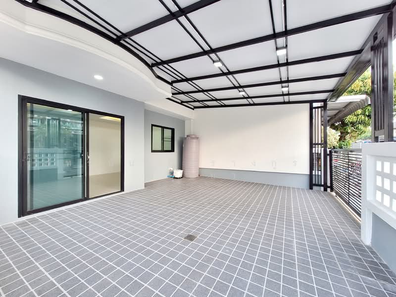 บ้านอยู่เจริญ 4 ลำลูกกาคลอง4 ถ.ไสวประชาราษฎร์ ต.ลาดสวาย อ.ลำลูกกา จ.ปทุมธานี, ปทุมธานี, ลาดสวาย, ลำลูกกา, ปทุมธานี, 100 ตร.ม., ทาวน์เฮ้าส์ ขาย, โดย ภัทรนัน อิศรางกูร ณ อยุธยา, 500168458 - DDproperty.com