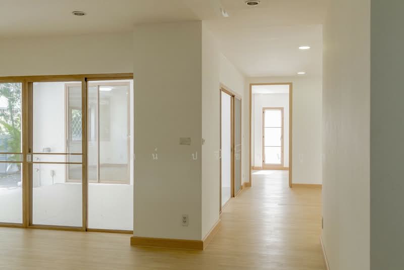 Noble Tara Pattanakarn : โนเบิล ทารา พัฒนาการ, กรุงเทพ, 2046 ถนนพัฒนาการ, สวนหลวง, สวนหลวง, กรุงเทพ, 460 ตร.ม., บ้านเดี่ยว ขาย, โดย สินรัตน์ ปรีชานุกูล, 500168471 - DDproperty.com