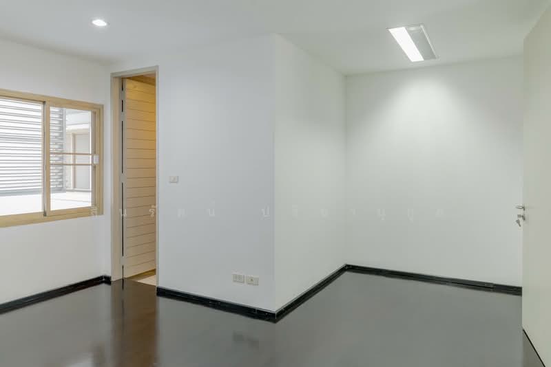 Noble Tara Pattanakarn, Bangkok, 2046 Pattanakarn Road, Suan Luang, Suan Luang, Bangkok, 5 Bedrooms, 460 sqm, Single Detached House For Sale, by สินรัตน์ ปรีชานุกูล, 500168471 - DDproperty.com