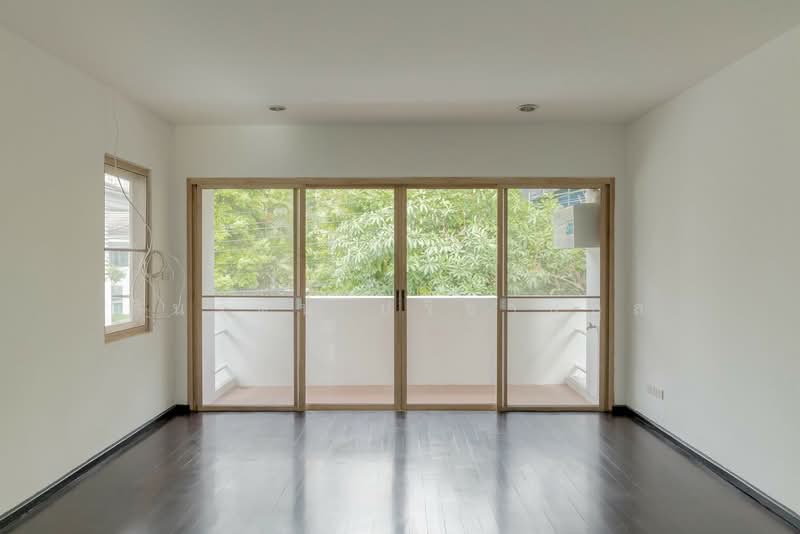 Noble Tara Pattanakarn, Bangkok, 2046 Pattanakarn Road, Suan Luang, Suan Luang, Bangkok, 5 Bedrooms, 460 sqm, Single Detached House For Sale, by สินรัตน์ ปรีชานุกูล, 500168471 - DDproperty.com