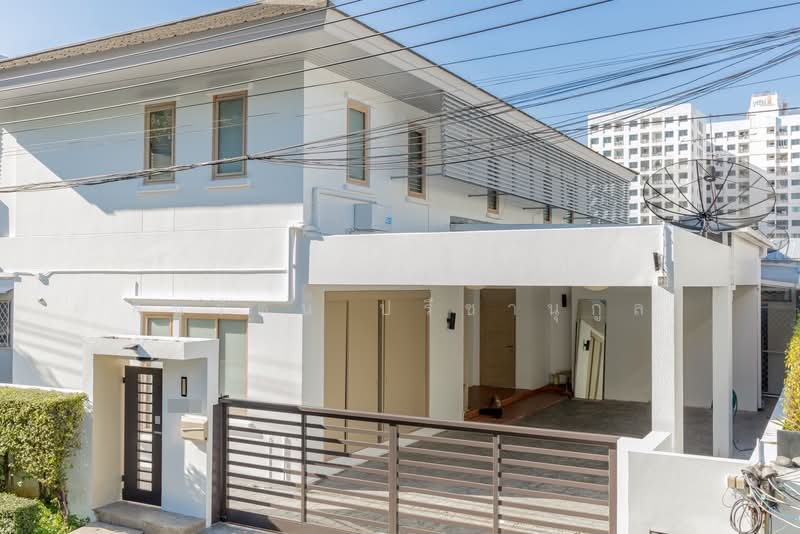 Noble Tara Pattanakarn, Bangkok, 2046 Pattanakarn Road, Suan Luang, Suan Luang, Bangkok, 5 Bedrooms, 460 sqm, Single Detached House For Sale, by สินรัตน์ ปรีชานุกูล, 500168471 - DDproperty.com