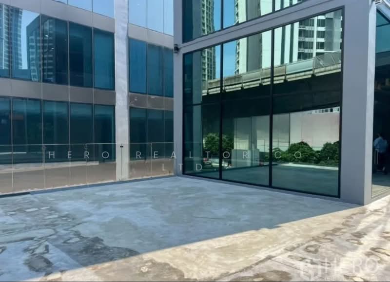 For rent Retail Space 214 sqm in Khlong Toei Nua Khlong Toei Bangkok BTS Phra Khanong HRE00299, กรุงเทพ, คลองเตย, คลองเตย, กรุงเทพ, 214 ตร.ม., พื้นที่ขายของ ให้เช่า, โดย Hero Realtor Co., Ltd., 500168475 - DDproperty.com