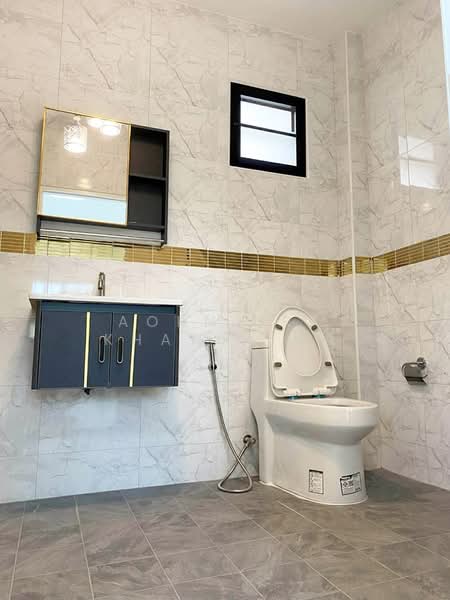 S2725 | 2-Storey Detached House for Sale, 4 Bedrooms, San Na Meng Area | 10 Minutes from Central Fes, Chiang Mai, San Na Moeng, San Sai, Chiang Mai, 4 Bedrooms, 200 sqm, Single Detached House For Sale, by Aornjira Khatthima, 500168476 - DDproperty.com