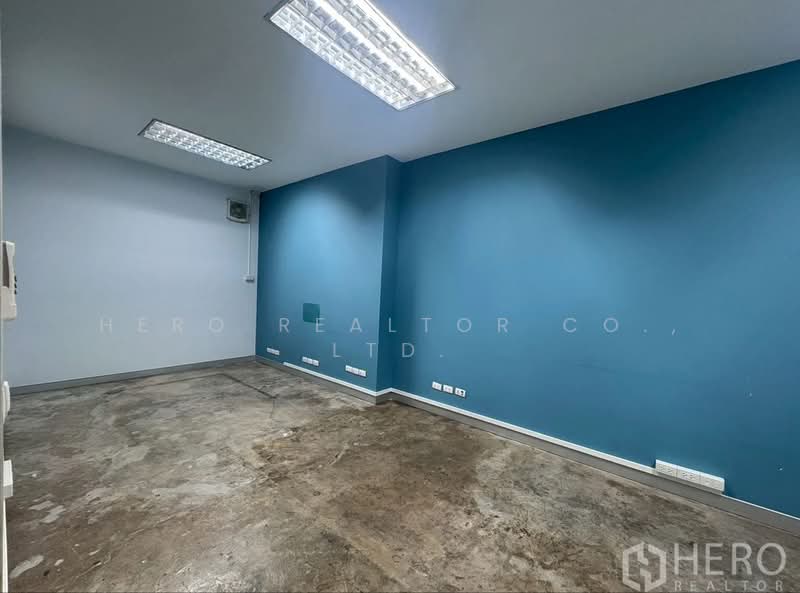 For rent Warehouse 1015 sqm in Phra Khanong Tai Phra Khanong Bangkok BTS Punnawithi HRE00254, Bangkok, Bang Chak, Phra Khanong, Bangkok, , 1,015 sqm, Warehouse/Factory For Rent, by Hero Realtor Co., Ltd., 500168499 - DDproperty.com