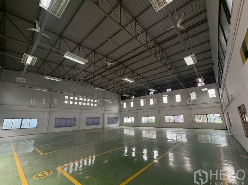 For rent Warehouse 1015 sqm in Phra Khanong Tai Phra Khanong Bangkok BTS Punnawithi HRE00254, Bangkok, Bang Chak, Phra Khanong, Bangkok, , 1,015 sqm, Warehouse/Factory For Rent, by Hero Realtor Co., Ltd., 500168499 - DDproperty.com