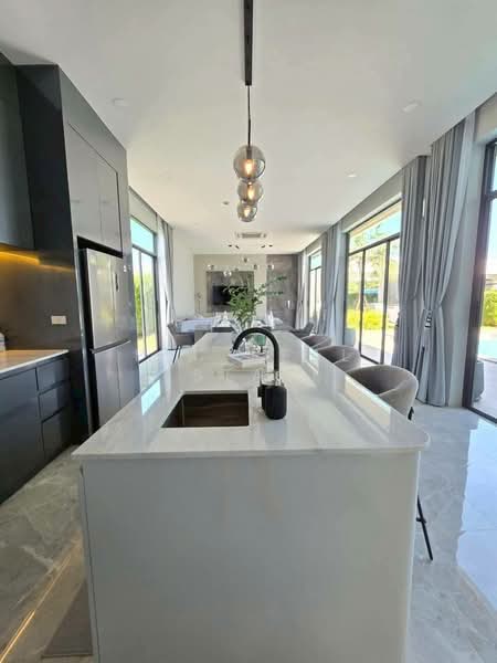 Pool Villa 4 Bedroom for Sale in Huai Yai Pattaya, Chon Buri (Pattaya), Bang Lamung, Bang Lamung (Pattaya), Chon Buri (Pattaya), 4 Bedrooms, 300 sqm, Villa For Sale, by PLC Real Estate, 500168515 - DDproperty.com