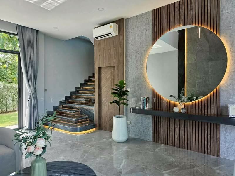 Pool Villa 4 Bedroom for Sale in Huai Yai Pattaya, Chon Buri (Pattaya), Bang Lamung, Bang Lamung (Pattaya), Chon Buri (Pattaya), 4 Bedrooms, 300 sqm, Villa For Sale, by PLC Real Estate, 500168515 - DDproperty.com