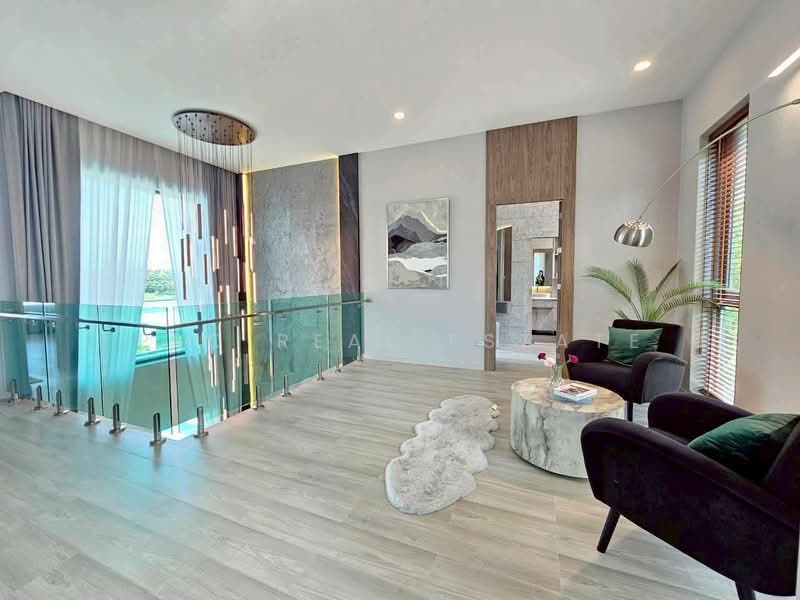 ขายบ้านวิลล่าพร้อมสระว่ายน้ำส่วนตัว 4 ห้องนอน ในห้วยใหญ่ พัทยา, ชลบุรี, บางละมุง, บางละมุง, ชลบุรี, 300 ตร.ม., วิลล่า ขาย, โดย PLC Real Estate, 500168515 - DDproperty.com