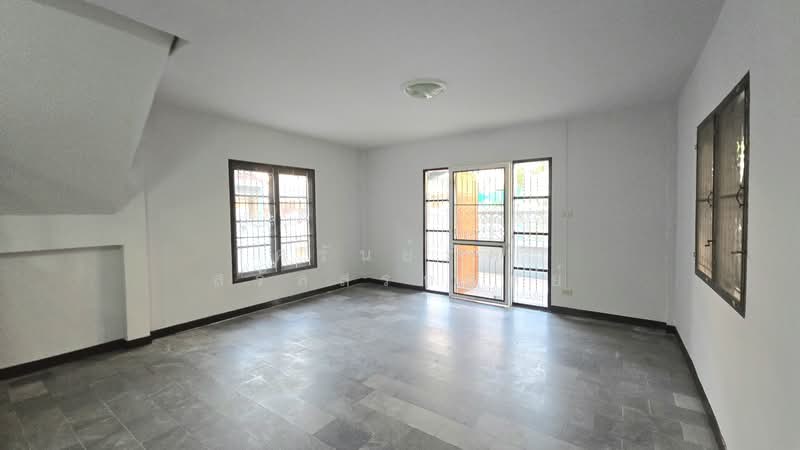 Baan Pathumwadee, Pathum Thani, Bang Luang, Muang Pathum Thani, Pathum Thani, 3 Bedrooms, 205 sqm, Single Detached House For Sale, by ศรันย์ภัค สรัลสรกฤตย์, 500168519 - DDproperty.com