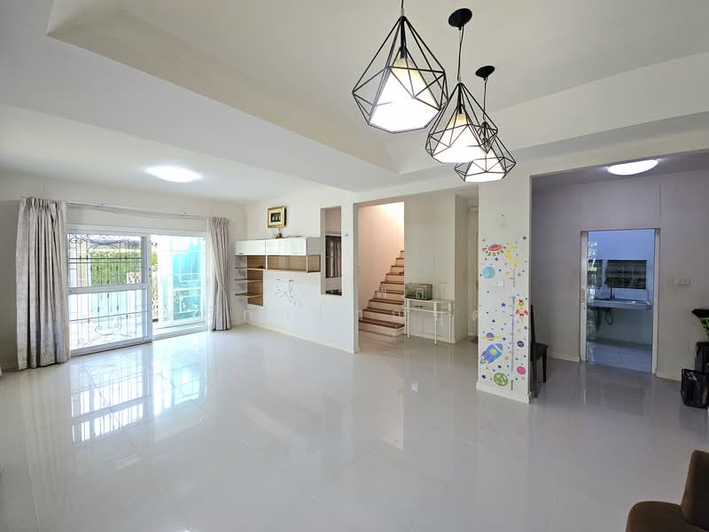 Moobaan Chollada Suvarnabhumi, Samut Prakan, Sri Waree Noi Road, Srisa Chorakhe Noi, Bang Sao Thong, Samut Prakan, 3 Bedrooms, 200 sqm, Single Detached House For Sale, by ภัทรพล ศรีกัลยาณบุตร, 500168522 - DDproperty.com