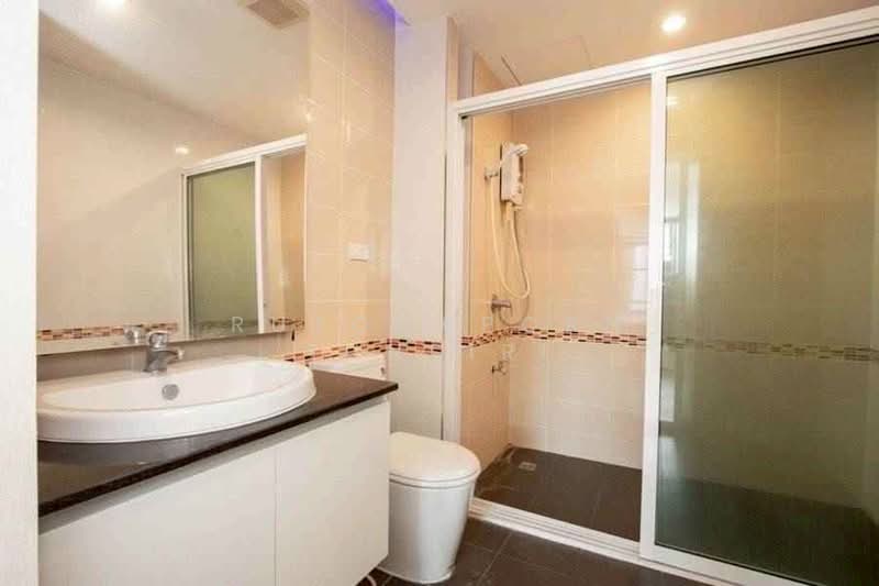Trams Square Condominium, Chiang Mai, Chang Phuak, Muang Chiang Mai, Chiang Mai, 2 Bedrooms, 47 sqm, Condo For Rent, by Rutchaporn Tunsiri, 500168529 - DDproperty.com