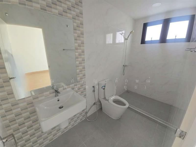 ทาวน์เฮ้าส์ 3 ชั้น 29 ตร.ว. ทาวน์เฮ้าส์ ใกล้วีณาเนอสเซอรี่ ซอยคู้บอน27 ซอย19 ถนนรามอินทรา, กรุงเทพ, ท่าแร้ง, บางเขน, กรุงเทพ, 167 ตร.ม., ทาวน์เฮ้าส์ ขาย, โดย คุณ ภิญญาลักษณ์ เทพบุตร (ยุ้ย), 500168536 - DDproperty.com