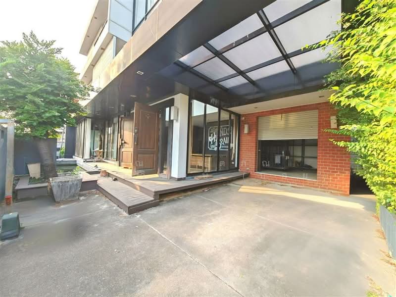 บ้านเดี่ยว 3 ชั้น 78.6 ตร.ว. หมู่บ้านอรุณทอง ซอยวัฒนเสวี ถนนพุทธมณพลสาย2, กรุงเทพ, บางไผ่, บางแค, กรุงเทพ, 500 ตร.ม., บ้านเดี่ยว ขาย, โดย คุณ กันตภณ จักกาวิรักษ์ (บอย), 500168562 - DDproperty.com