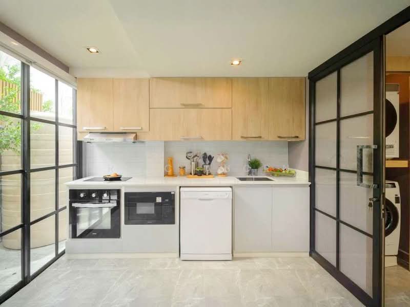 Pool Villa ให้เช่า ใกล้มีโชคพลาซ่า เพียง 5 นาที ค่าเช่า 120,000 บาท / เดือน รหัสทรัพย์ : No.5P004, เชียงใหม่, สันผีเสื้อ, เมืองเชียงใหม่, เชียงใหม่, 452 ตร.ม., บ้านเดี่ยว ให้เช่า, โดย Rutchaporn Tunsiri, 500168566 - DDproperty.com