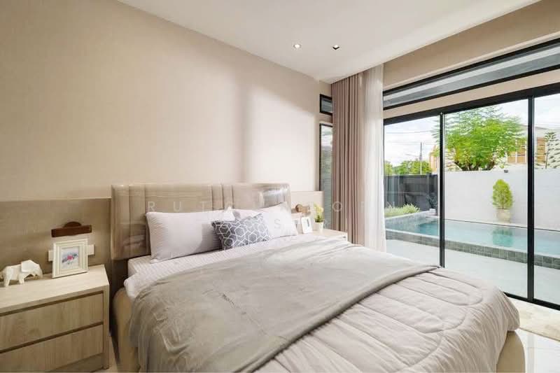 Pool Villa ให้เช่า ใกล้มีโชคพลาซ่า เพียง 5 นาที ค่าเช่า 120,000 บาท / เดือน รหัสทรัพย์ : No.5P004, เชียงใหม่, สันผีเสื้อ, เมืองเชียงใหม่, เชียงใหม่, 452 ตร.ม., บ้านเดี่ยว ให้เช่า, โดย Rutchaporn Tunsiri, 500168566 - DDproperty.com