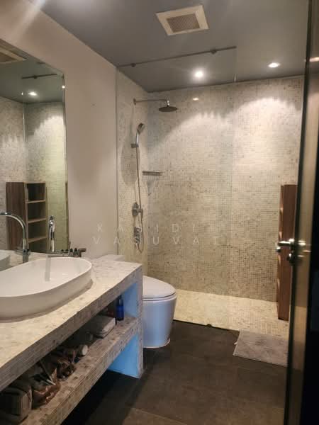 Baan Piya Sathorn, Bangkok, Soi Suanplu (Sathorn Soi 3) South Sathorn Road, Thung Maha Mek, Sathon, Bangkok, 3 Bedrooms, 245 sqm, Condo For Sale, by Kasidit Vasuvat, 500168580 - DDproperty.com