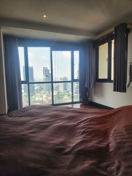 Baan Piya Sathorn, Bangkok, Soi Suanplu (Sathorn Soi 3) South Sathorn Road, Thung Maha Mek, Sathon, Bangkok, 3 Bedrooms, 245 sqm, Condo For Sale, by Kasidit Vasuvat, 500168580 - DDproperty.com