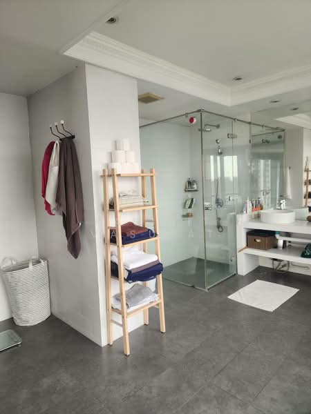 Baan Piya Sathorn, Bangkok, Soi Suanplu (Sathorn Soi 3) South Sathorn Road, Thung Maha Mek, Sathon, Bangkok, 3 Bedrooms, 245 sqm, Condo For Sale, by Kasidit Vasuvat, 500168580 - DDproperty.com