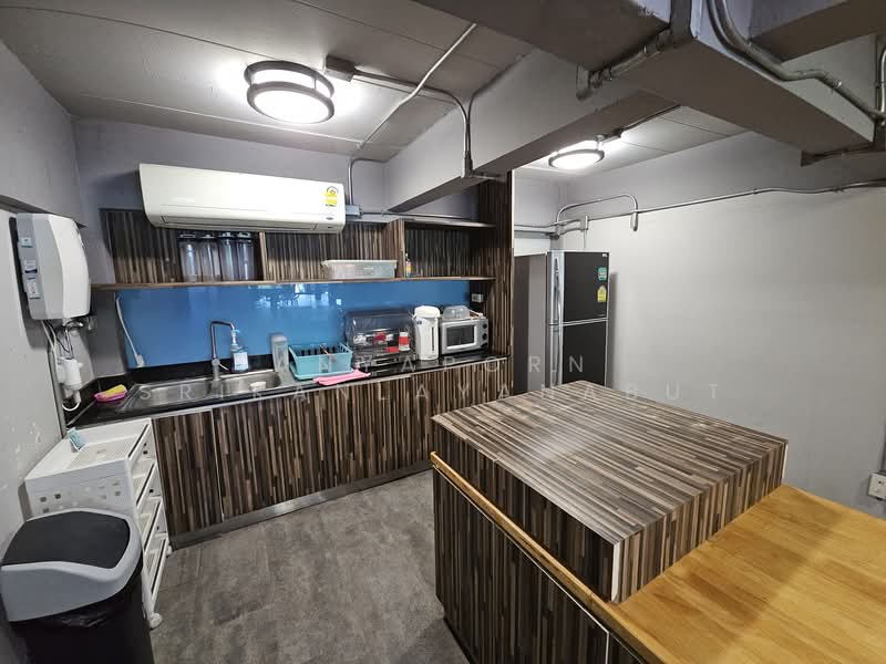 12, Bangkok, Huai Khwang, Huai Khwang, Bangkok, , 600 sqm, Shophouse For Rent, by Anyaporn Srikanlayanabut, 500168587 - DDproperty.com