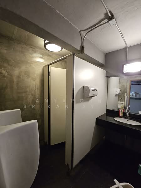 12, Bangkok, Huai Khwang, Huai Khwang, Bangkok, , 600 sqm, Shophouse For Rent, by Anyaporn Srikanlayanabut, 500168587 - DDproperty.com