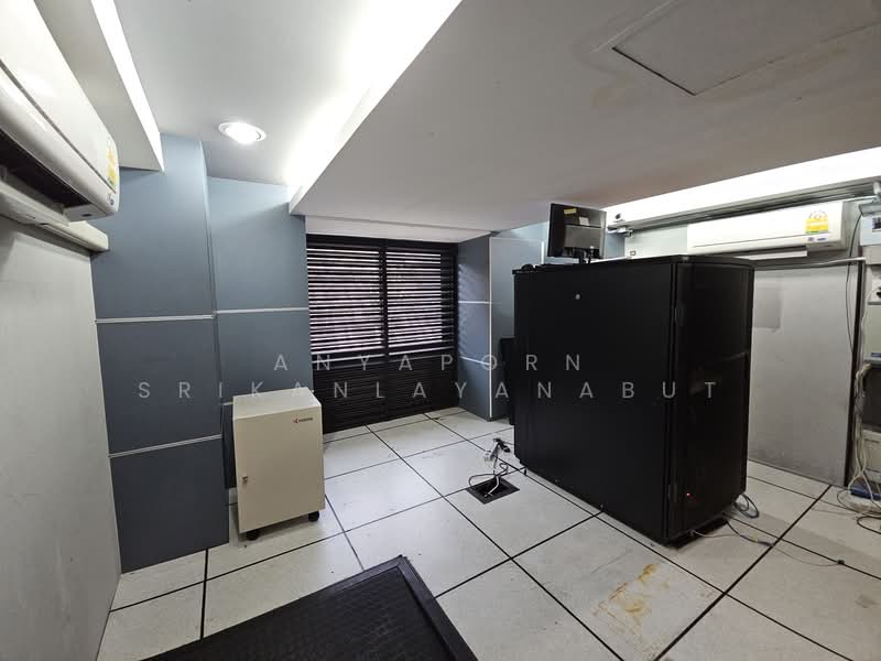 12, Bangkok, Huai Khwang, Huai Khwang, Bangkok, , 600 sqm, Shophouse For Rent, by Anyaporn Srikanlayanabut, 500168587 - DDproperty.com