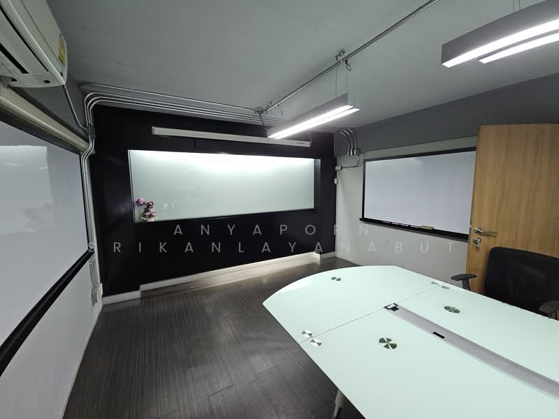 12, กรุงเทพ, ห้วยขวาง, ห้วยขวาง, กรุงเทพ, 600 ตร.ม., ตึกแถว-อาคารพาณิชย์ ให้เช่า, โดย Anyaporn Srikanlayanabut, 500168587 - DDproperty.com