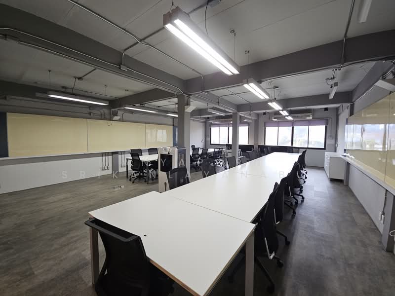 12, Bangkok, Huai Khwang, Huai Khwang, Bangkok, , 600 sqm, Shophouse For Rent, by Anyaporn Srikanlayanabut, 500168587 - DDproperty.com