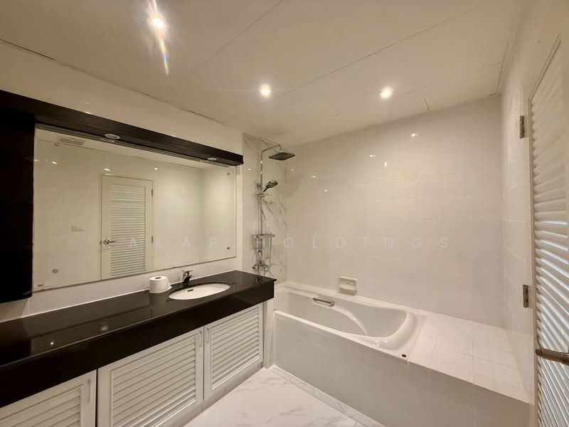 Liberty Park 2, Bangkok, 55 Soi Sukhumvit 11, Khlongtoei Nua, Watthana, Bangkok, 3 Bedrooms, 119 sqm, Condo For Rent, by Kakar Holdings, 500168592 - DDproperty.com