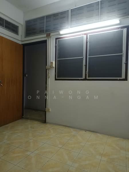 ขายอาคารพาณิชย์ 6 ชั้น ติดสถานีรถไฟฟ้าสำโรง สามแยกเทพารักษ์, Samut Prakan, Samrong Nua, Muang Samut Prakarn, Samut Prakan, , 480 sqm, Shophouse For Sale, by Paiwong Onna-nam, 500168597 - DDproperty.com