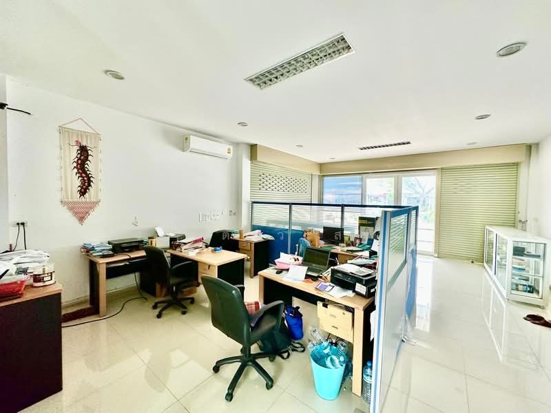 อาคารพาณิชย์ 3 ชั้น ห้องมุม โครงการ ศุภลักษณ์ ซิตี้ คลอง7, Pathum Thani, ปท 3004, Bung Kham Proi, Lam Luk Ka, Pathum Thani, , 184 sqm, Shophouse For Sale, by Wasan Wasati, 500168602 - DDproperty.com