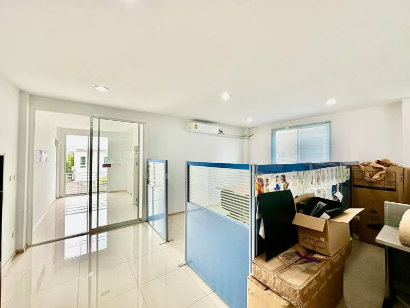 อาคารพาณิชย์ 3 ชั้น ห้องมุม โครงการ ศุภลักษณ์ ซิตี้ คลอง7, Pathum Thani, ปท 3004, Bung Kham Proi, Lam Luk Ka, Pathum Thani, , 184 sqm, Shophouse For Sale, by Wasan Wasati, 500168602 - DDproperty.com