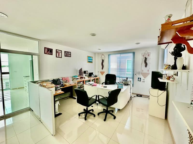 อาคารพาณิชย์ 3 ชั้น ห้องมุม โครงการ ศุภลักษณ์ ซิตี้ คลอง7, Pathum Thani, ปท 3004, Bung Kham Proi, Lam Luk Ka, Pathum Thani, , 184 sqm, Shophouse For Sale, by Wasan Wasati, 500168602 - DDproperty.com