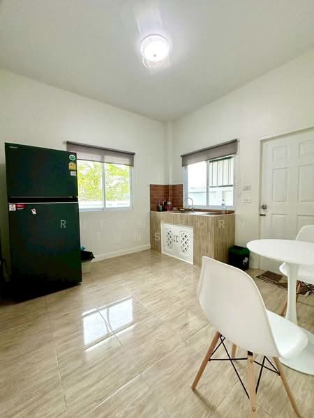 บ้านให้เช่า – ใกล้ตลาดเจริญเจริญ เพียง 10 นาที ค่าเช่า 15,000 บาท / เดือน รหัสทรัพย์ : No.13H695, เชียงใหม่, สันกำแพง, สันกำแพง, เชียงใหม่, 100 ตร.ม., บ้านเดี่ยว ให้เช่า, โดย Rutchaporn Tunsiri, 500168604 - DDproperty.com