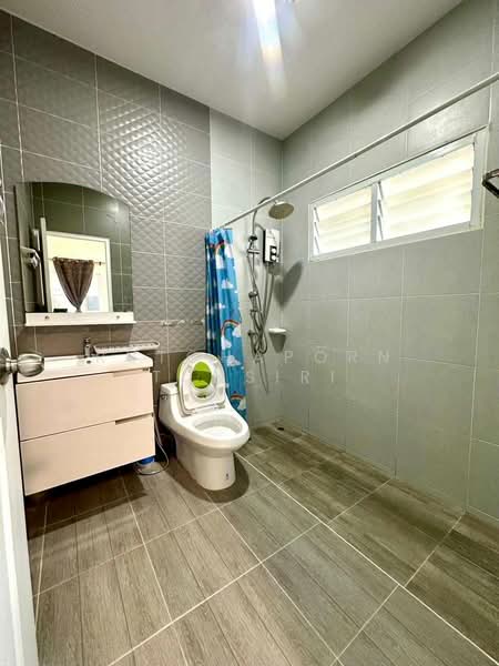 บ้านให้เช่า – ใกล้ตลาดเจริญเจริญ เพียง 10 นาที ค่าเช่า 15,000 บาท / เดือน รหัสทรัพย์ : No.13H695, เชียงใหม่, สันกำแพง, สันกำแพง, เชียงใหม่, 100 ตร.ม., บ้านเดี่ยว ให้เช่า, โดย Rutchaporn Tunsiri, 500168604 - DDproperty.com