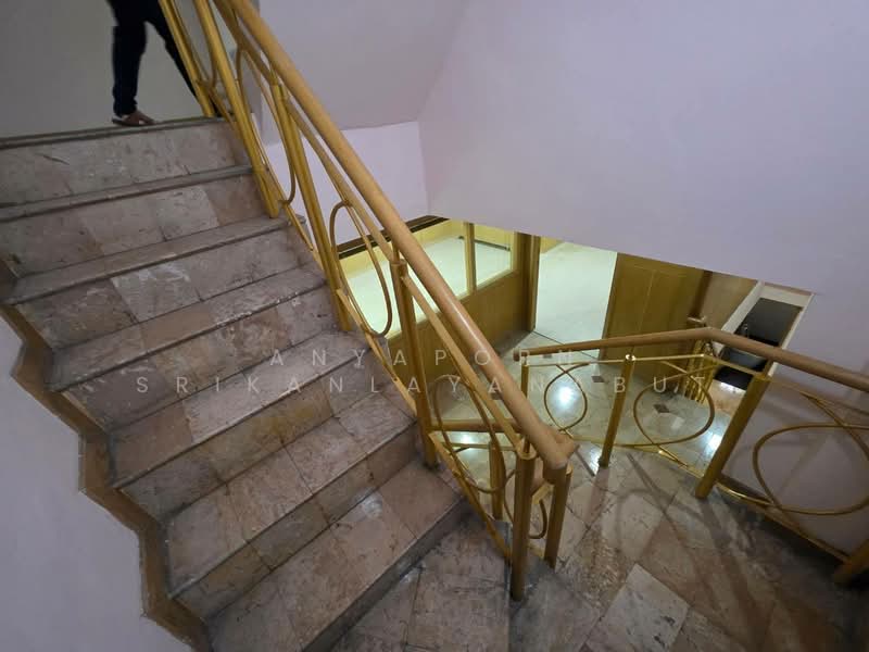 12, กรุงเทพ, ดินแดง, ดินแดง, กรุงเทพ, 500 ตร.ม., ตึกแถว-อาคารพาณิชย์ ให้เช่า, โดย Anyaporn Srikanlayanabut, 500168626 - DDproperty.com