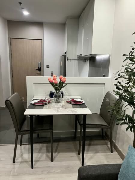 M Thonglor 10, Bangkok, 9 Soi Ekkamai 12, Ekkamai Road, Khlong Tan Nua, Watthana, Bangkok, 2 Bedrooms, 62 sqm, Condo For Rent, by วิรตี อรามรุณ, 500168627 - DDproperty.com