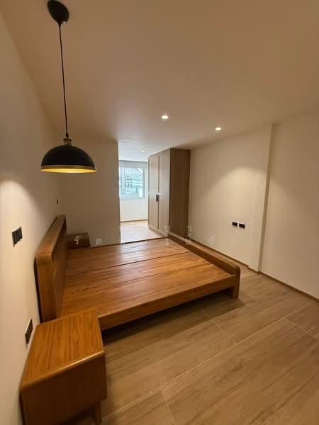 รีโนเวทใหม่ บ้านสวยมาก ใกล้ BTS พร้อมพงษ์ ให้เช่าทาวนฺโฮม 2 ชั้น สุขุมวิท 26, Bangkok, สุขุมวิท, Khlong Tan Nua, Watthana, Bangkok, 3 Bedrooms, 200 sqm, Townhouse For Rent, by บุษบา รัตนวงษ์ชัย, 500168646 - DDproperty.com