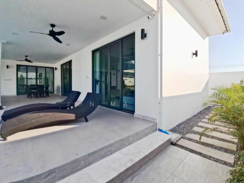 Hua Hin, Prachuap Khiri Khan, Hua Hin, Hua Hin, Prachuap Khiri Khan, 3 Bedrooms, 209 sqm, Villa For Sale, by Jon Martin, 500168648 - DDproperty.com