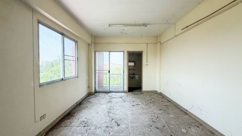 Phongthong Tower Bang Pa-in, Phra Nakhon Si Ayutthaya, Soi Ban Phong Thong Village, Asia Highway, Ban Len, Bang Pa-In, Phra Nakhon Si Ayutthaya, 1 Bedroom, 21 sqm, Condo For Sale, by คุณ ชิดชนก จิรบรรเจิด ( ฝัน ), 500168649 - DDproperty.com