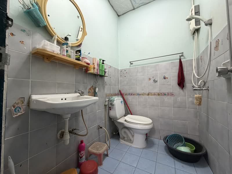 หมู่บ้านพิริยะทาวน์ บางกรวย, Nonthaburi, กาญจนาภิเษก, Mahasawat, Bang Kruai, Nonthaburi, 2 Bedrooms, 131 sqm, Townhouse For Sale, by คุณน้อง เกรทเทสต์, 500168653 - DDproperty.com