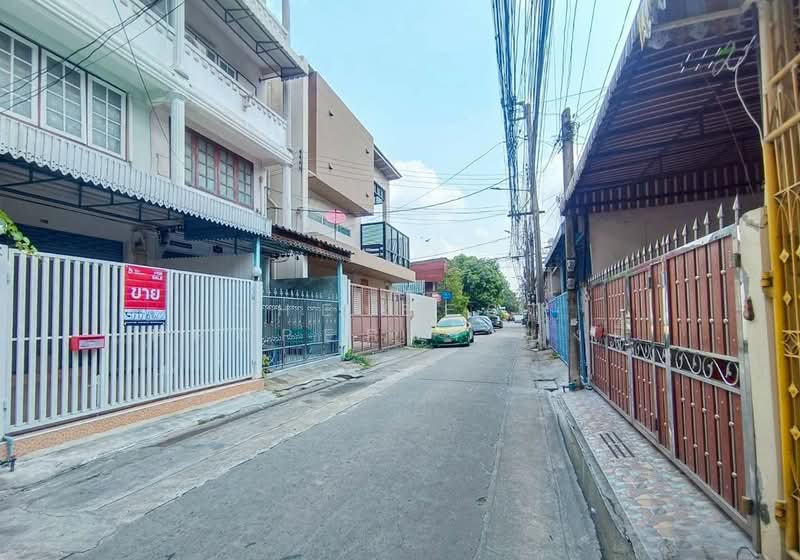 For Sale - ทาวน์เฮ้าส์บางซื่อ กรุงเทพมหานคร, Bangkok