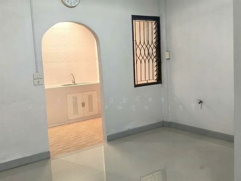 หมู่บ้านบุศรินทร์ รังสิต-คลอง2, Pathum Thani, Khu Khot, Lam Luk Ka, Pathum Thani, 2 Bedrooms, 100 sqm, Townhouse For Sale, by คุณ ณัฏฐ์ภัสชา พัสภิชากรณ์กูน (ชุรี), 500168655 - DDproperty.com